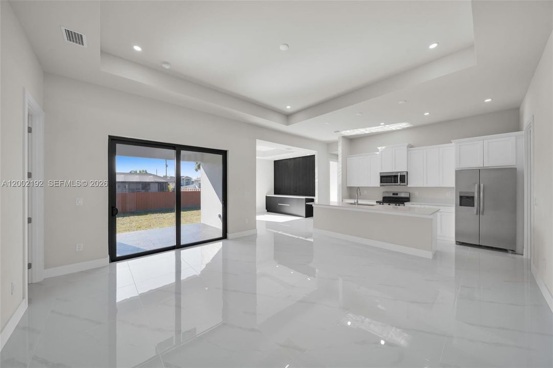For Rent: $2,400 (3 beds, 2 baths, 0 Square Feet)