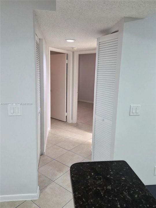 Active With Contract: $2,450 (3 beds, 2 baths, 1166 Square Feet)