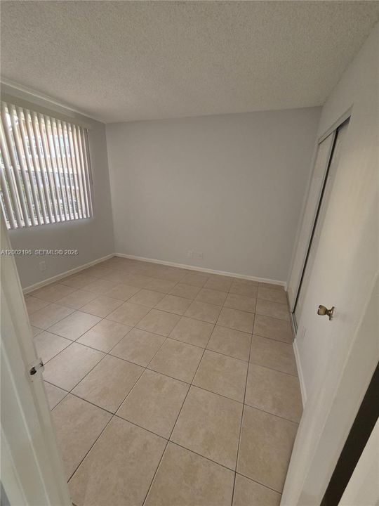 Active With Contract: $2,450 (3 beds, 2 baths, 1166 Square Feet)