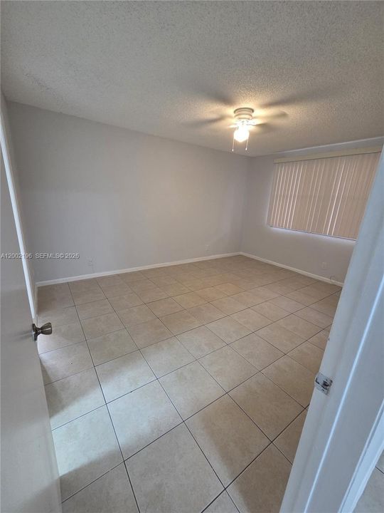 Active With Contract: $2,450 (3 beds, 2 baths, 1166 Square Feet)