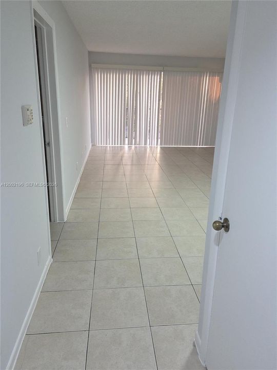 Active With Contract: $2,450 (3 beds, 2 baths, 1166 Square Feet)
