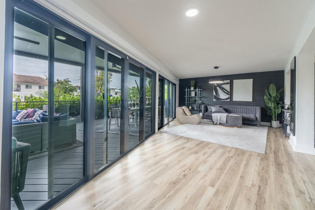 2878 NE 26St-4