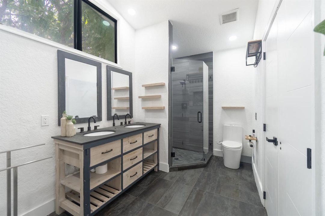 2878 NE 26St-31