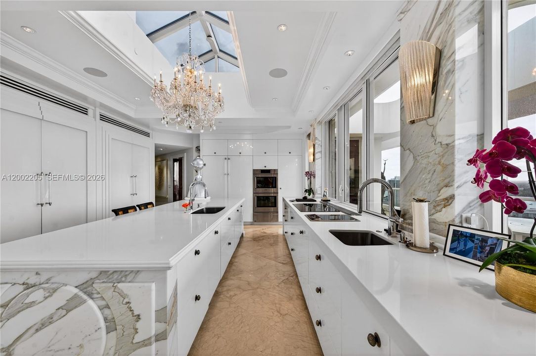 For Sale: $5,500,000 (7 beds, 7 baths, 7700 Square Feet)