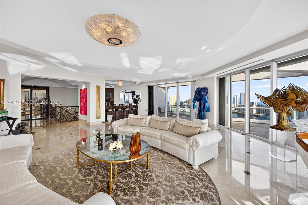 For Sale: $5,500,000 (7 beds, 7 baths, 7700 Square Feet)