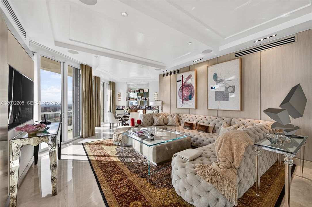 For Sale: $5,500,000 (7 beds, 7 baths, 7700 Square Feet)