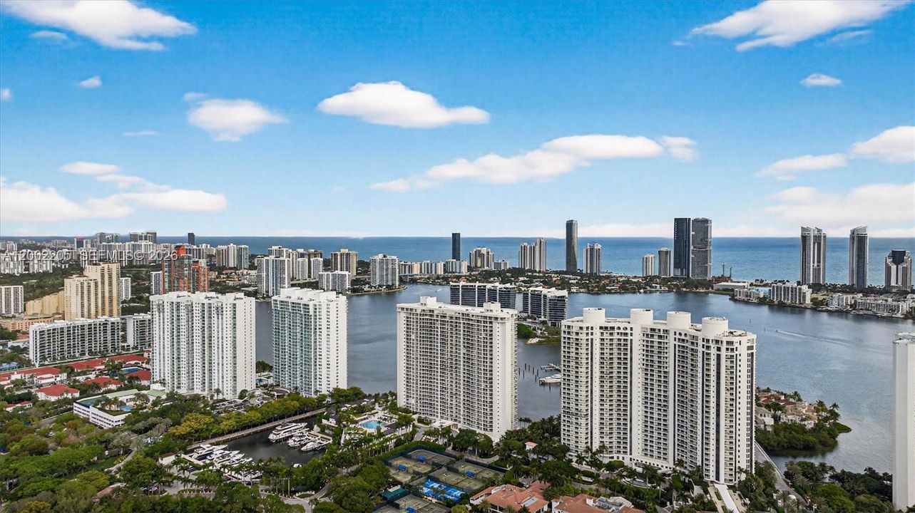 For Sale: $5,500,000 (7 beds, 7 baths, 7700 Square Feet)