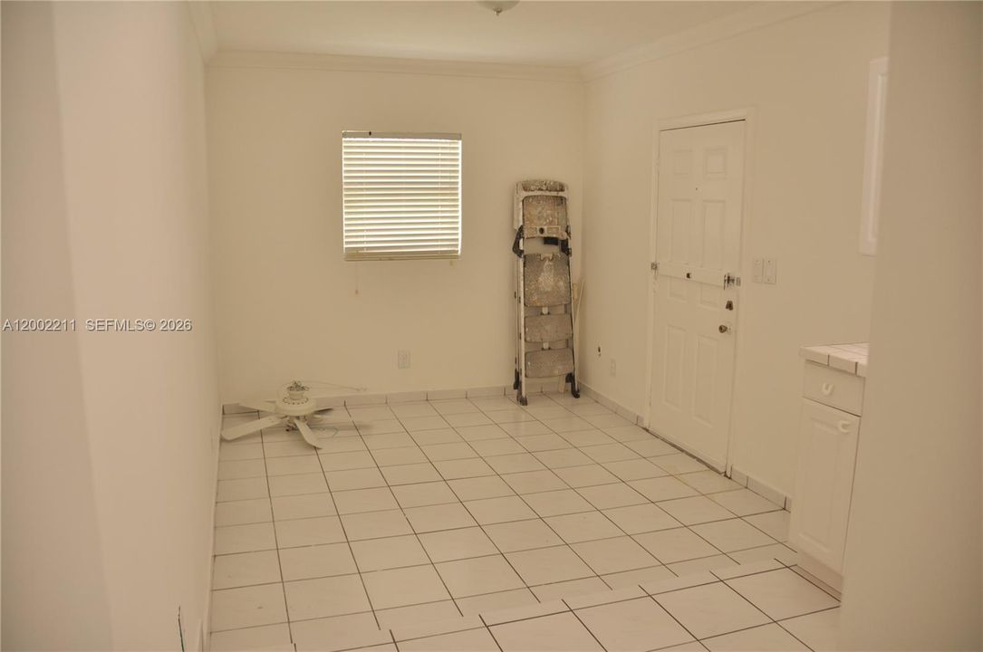 Activo con contrato: $695,500 (4 camas, 3 baños, 2366 Pies cuadrados)