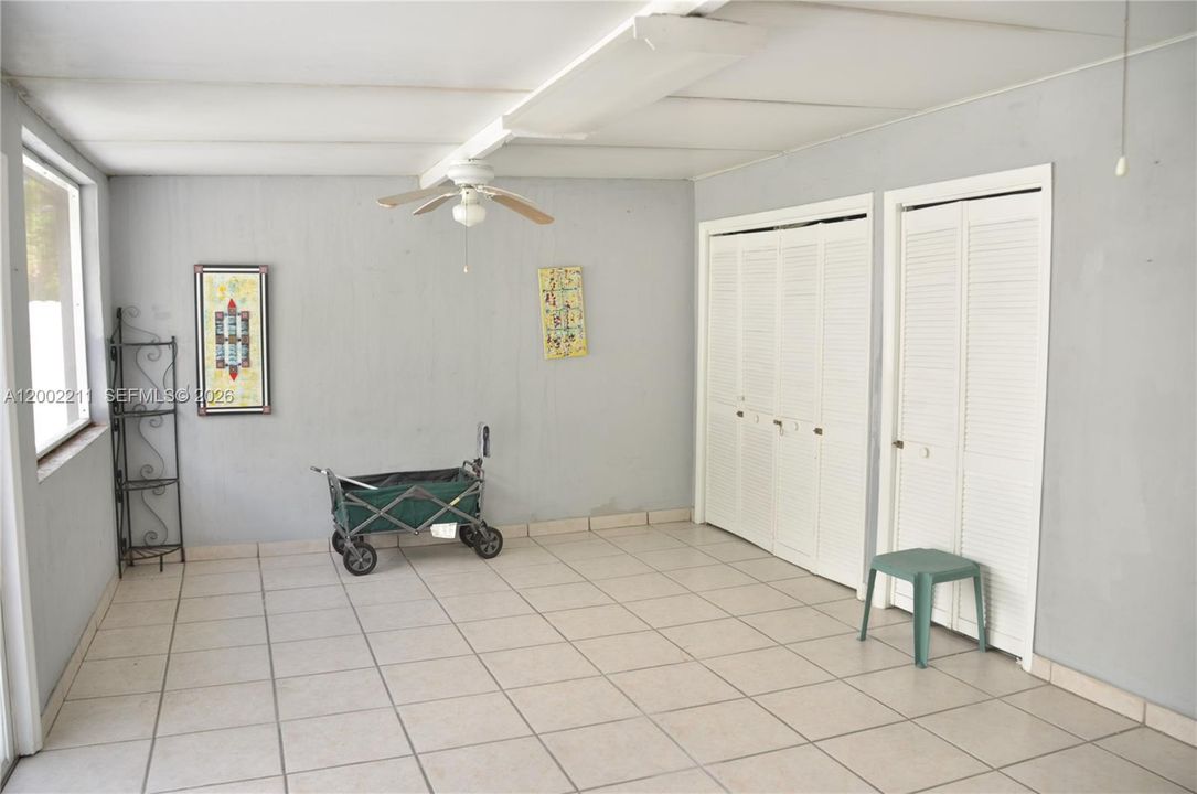 Activo con contrato: $695,500 (4 camas, 3 baños, 2366 Pies cuadrados)
