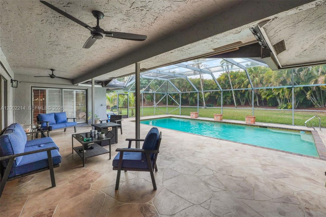 For Rent: $5,100 (4 beds, 3 baths, 2215 Square Feet)