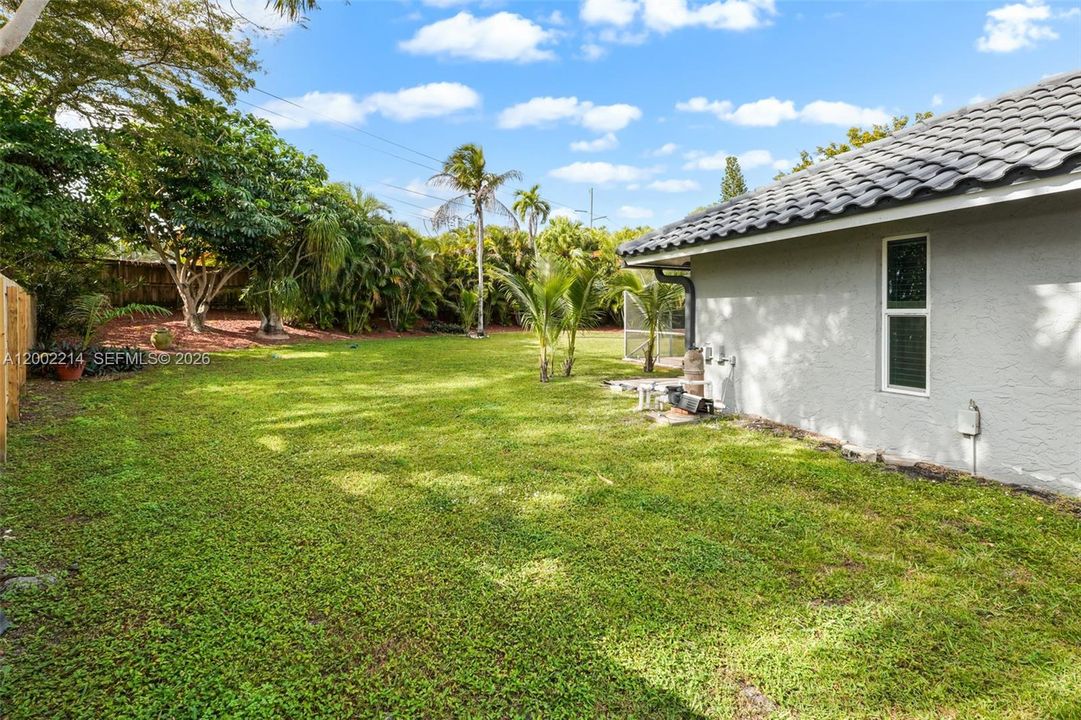 For Rent: $5,100 (4 beds, 3 baths, 2215 Square Feet)