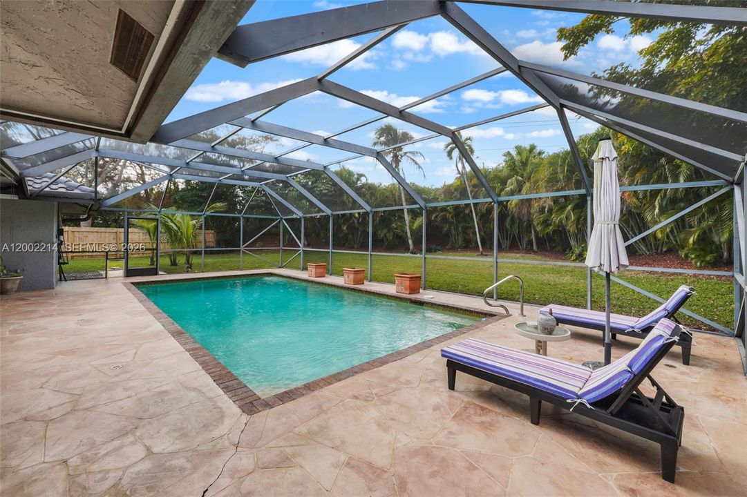 For Rent: $5,100 (4 beds, 3 baths, 2215 Square Feet)