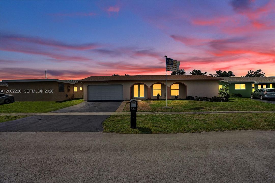 Active With Contract: $635,000 (4 beds, 2 baths, 1854 Square Feet)