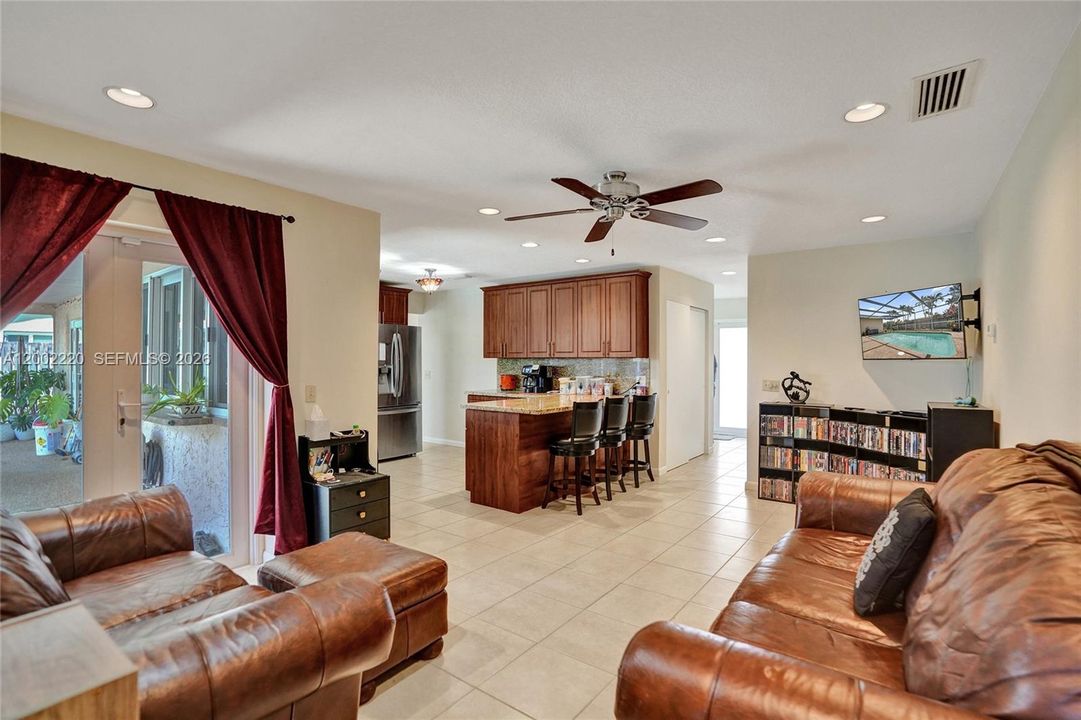 Active With Contract: $635,000 (4 beds, 2 baths, 1854 Square Feet)