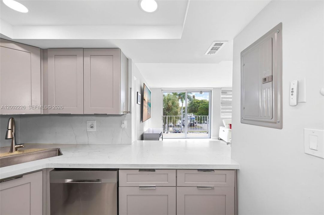 For Sale: $380,000 (2 beds, 2 baths, 1200 Square Feet)