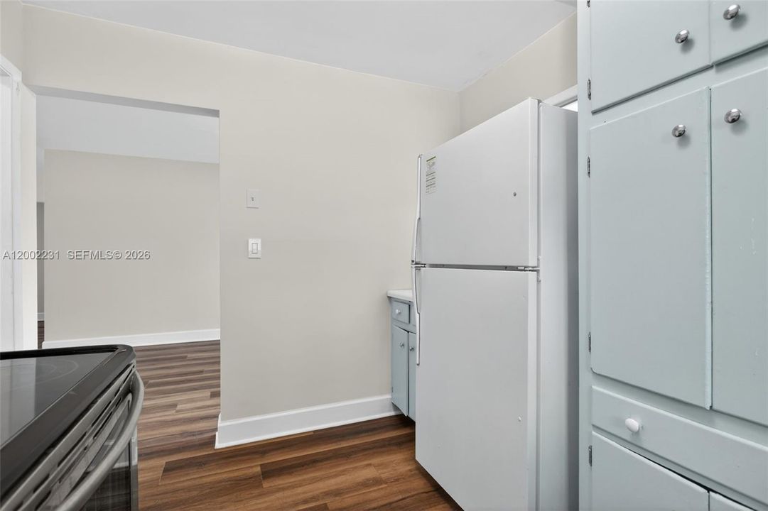 En Venta: $685,000 (3 camas, 2 baños, 1559 Pies cuadrados)