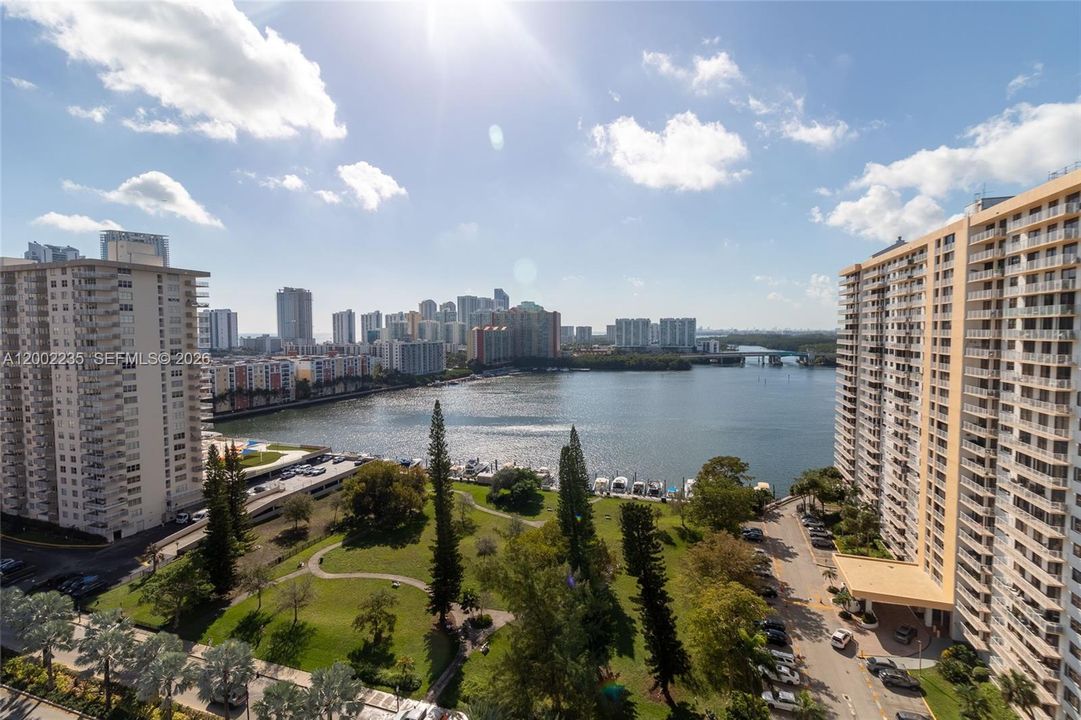 Active With Contract: $459,000 (2 beds, 2 baths, 1856 Square Feet)