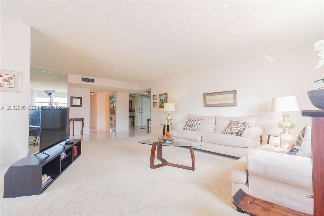 Active With Contract: $459,000 (2 beds, 2 baths, 1856 Square Feet)