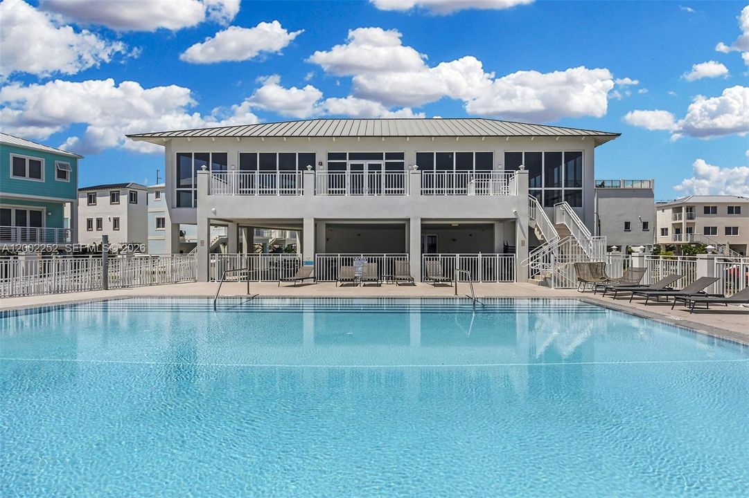 For Sale: $799,000 (4 beds, 3 baths, 1762 Square Feet)