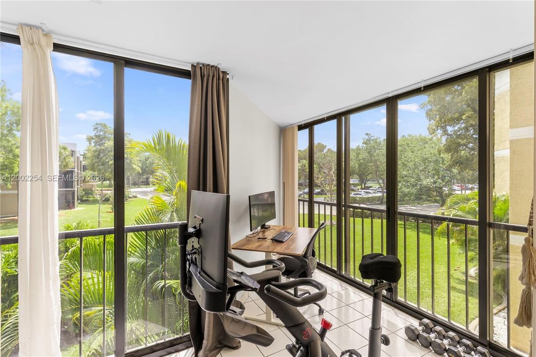En Venta: $325,000 (2 camas, 2 baños, 1235 Pies cuadrados)