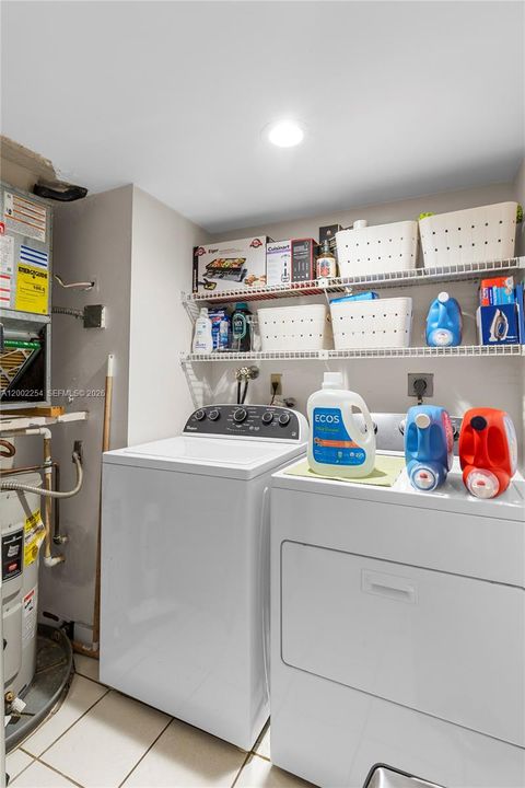 En Venta: $325,000 (2 camas, 2 baños, 1235 Pies cuadrados)