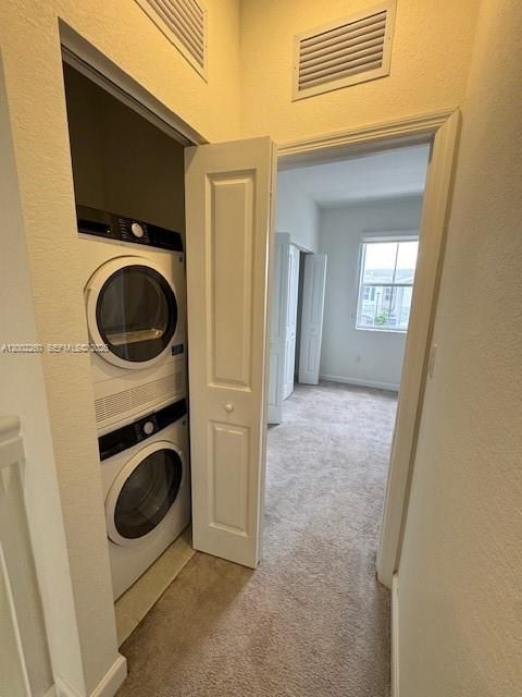Active With Contract: $2,400 (3 beds, 2 baths, 1545 Square Feet)