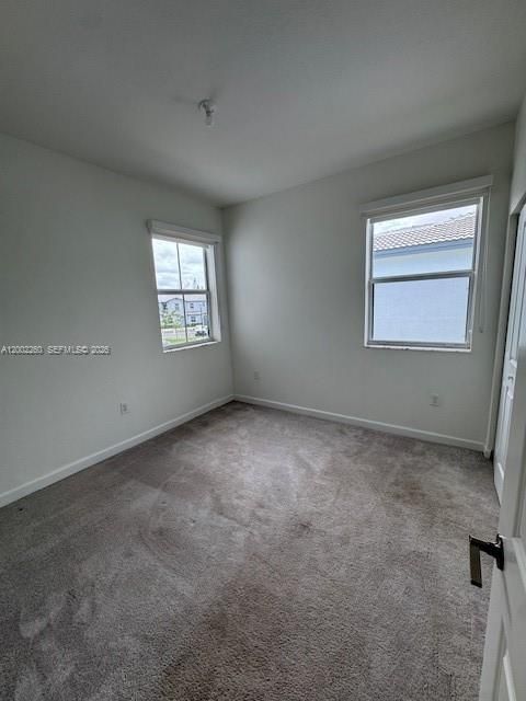 Active With Contract: $2,400 (3 beds, 2 baths, 1545 Square Feet)