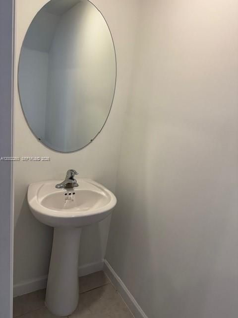 Active With Contract: $2,400 (3 beds, 2 baths, 1545 Square Feet)