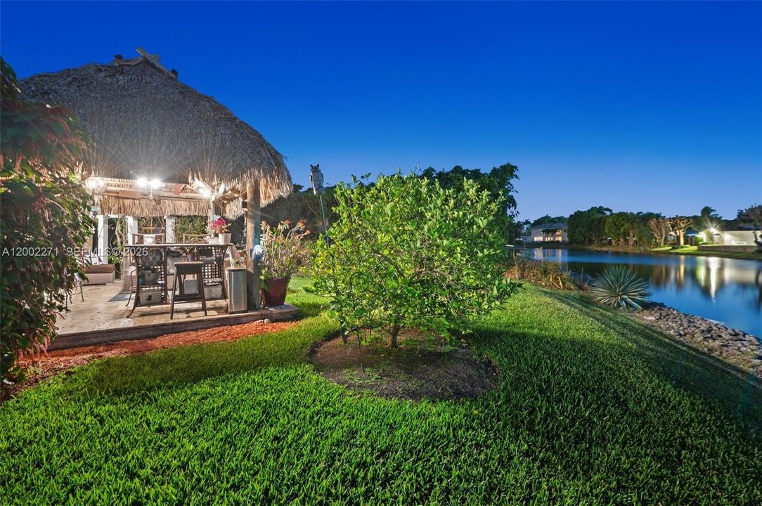 TIKI HUT