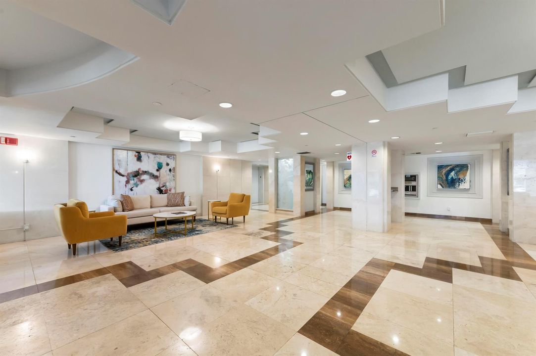 03 Lobby 01