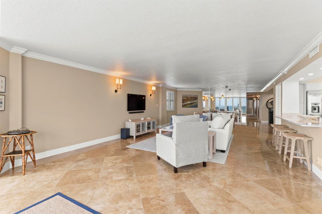 11 Living Room 03