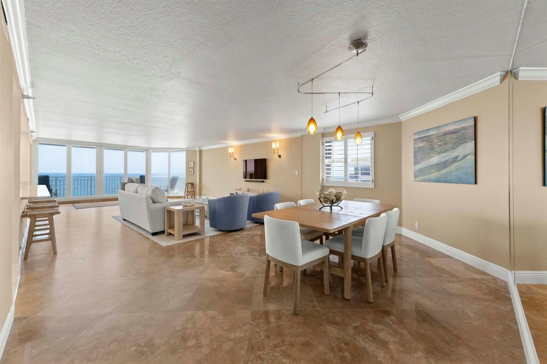 07 Dining Room 01