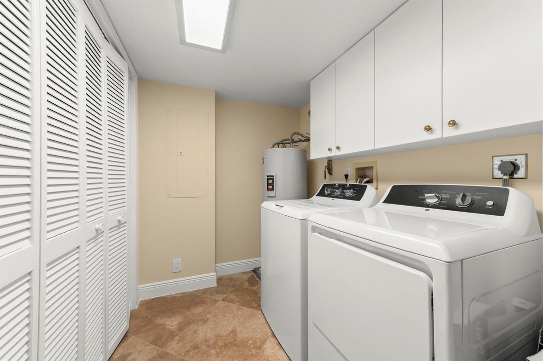 24 Laundry room 03