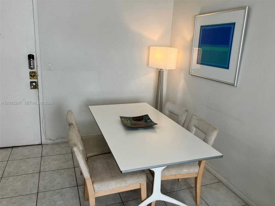For Sale: $425,000 (1 beds, 1 baths, 410 Square Feet)