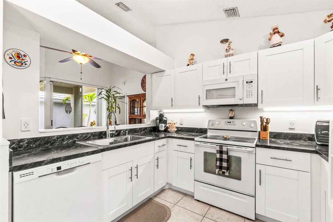 014-25WyndhamLane-PalmBeachGardens-FL-33