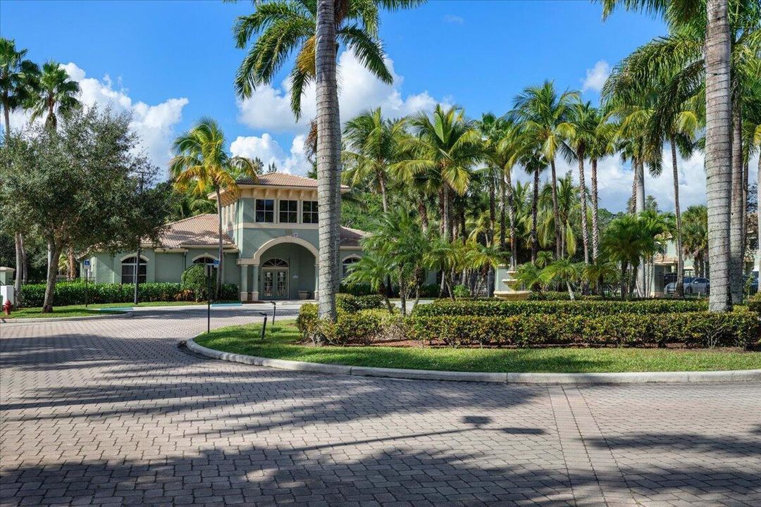 kensington clubhouse