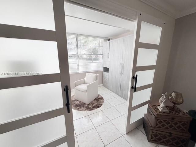 For Sale: $90,000 (1 beds, 1 baths, 721 Square Feet)