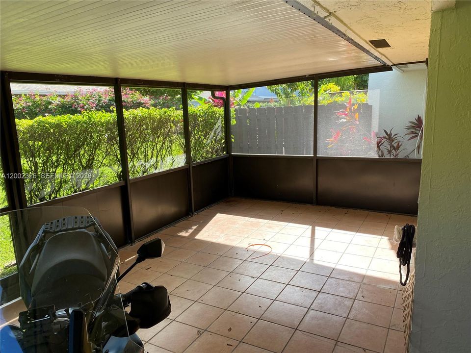 En Renta: $2,475 (2 camas, 2 baños, 943 Pies cuadrados)