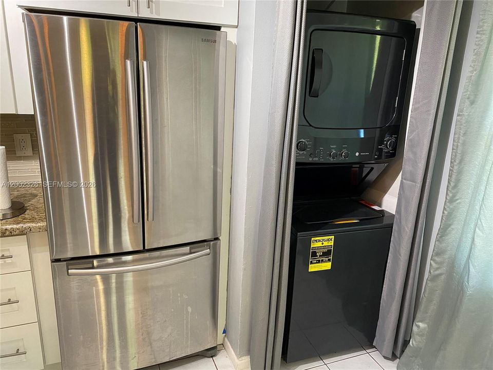 En Renta: $2,475 (2 camas, 2 baños, 943 Pies cuadrados)
