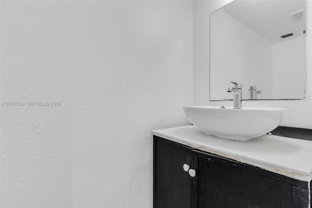 En Venta: $299,989 (3 camas, 2 baños, 1530 Pies cuadrados)