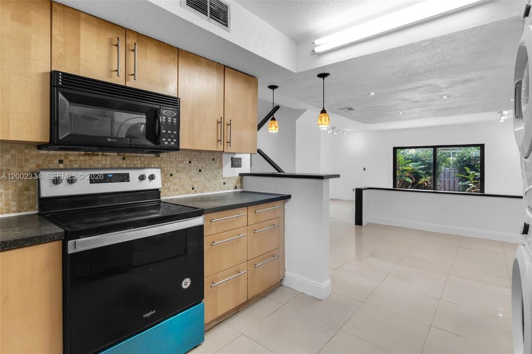 En Venta: $299,989 (3 camas, 2 baños, 1530 Pies cuadrados)