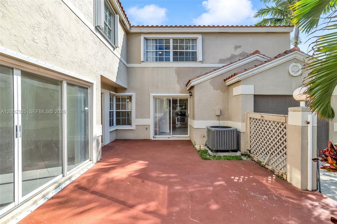 For Rent: $3,250 (3 beds, 2 baths, 1666 Square Feet)