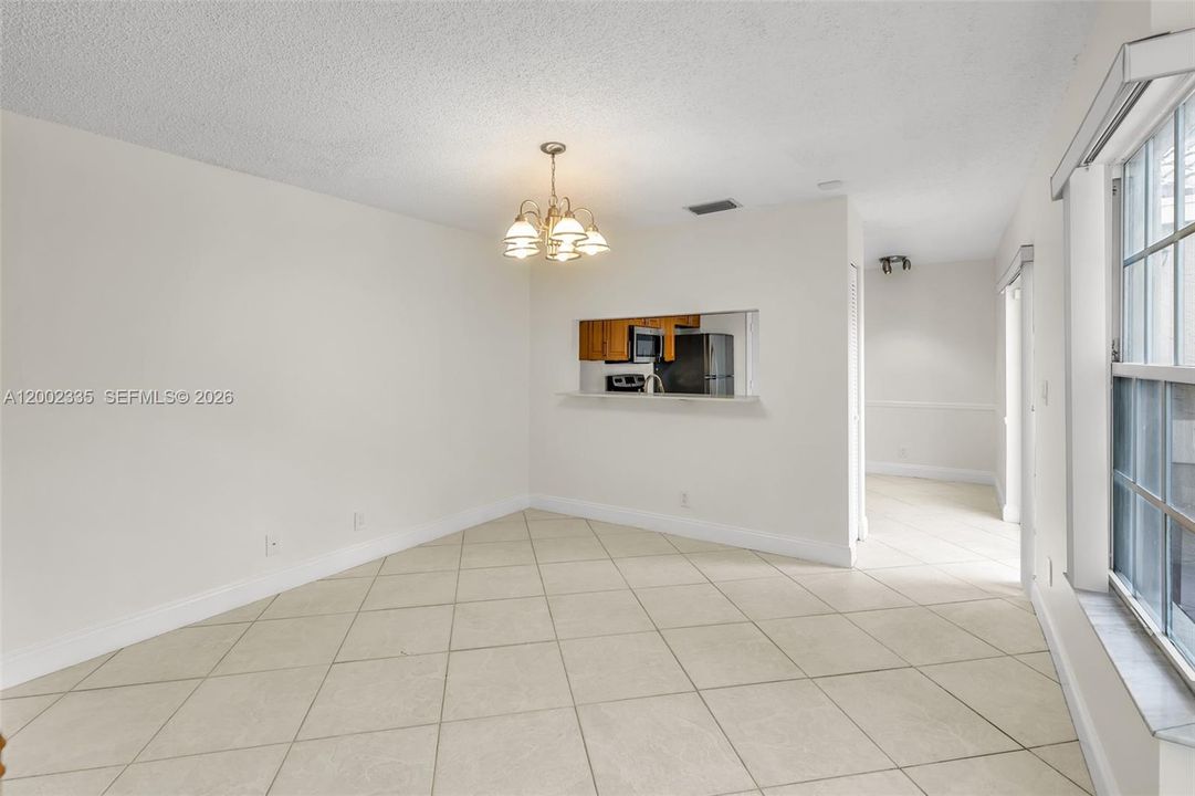 For Rent: $3,250 (3 beds, 2 baths, 1666 Square Feet)