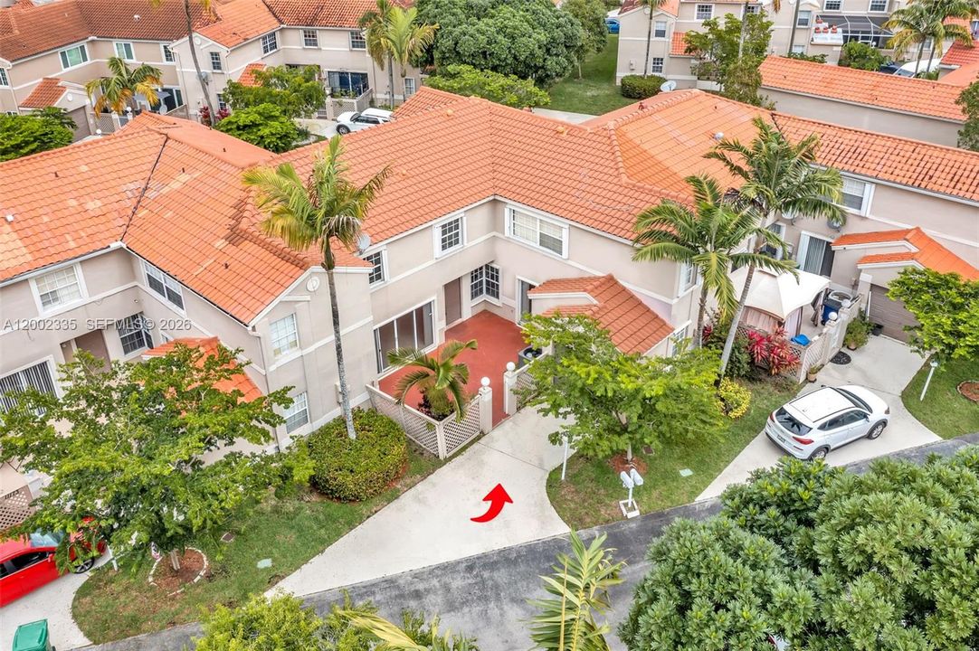 For Rent: $3,250 (3 beds, 2 baths, 1666 Square Feet)