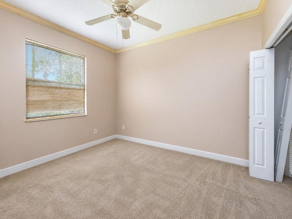 77 Eastwood Dr (16)
