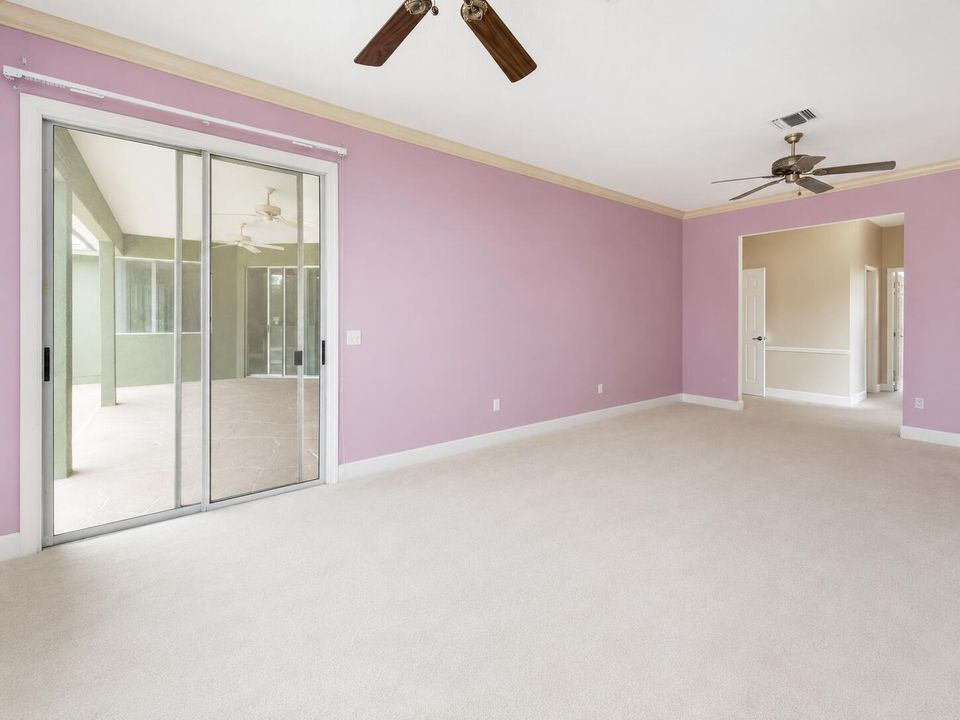 77 Eastwood Dr (14)
