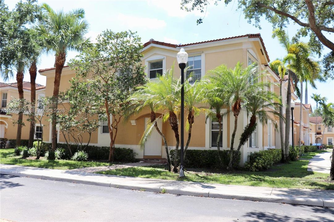 Activo con contrato: $379,900 (3 camas, 2 baños, 0 Pies cuadrados)