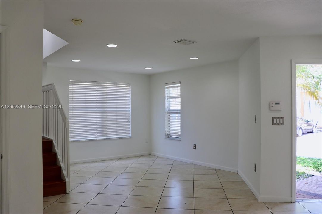 Activo con contrato: $379,900 (3 camas, 2 baños, 0 Pies cuadrados)