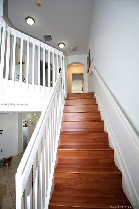 Activo con contrato: $379,900 (3 camas, 2 baños, 0 Pies cuadrados)