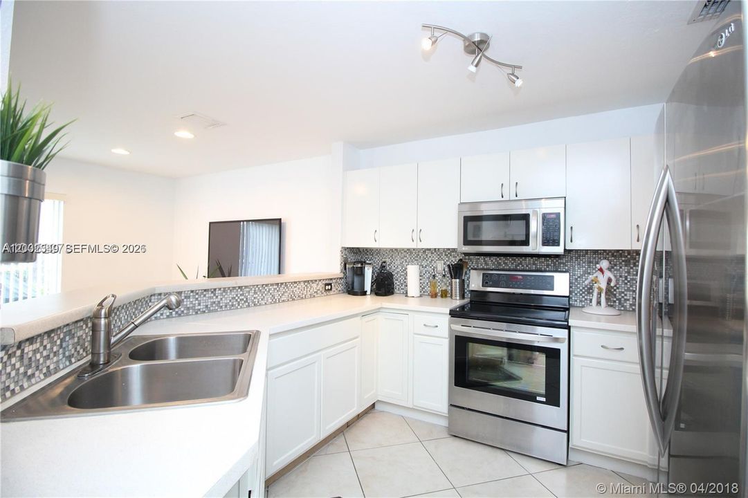 Activo con contrato: $379,900 (3 camas, 2 baños, 0 Pies cuadrados)